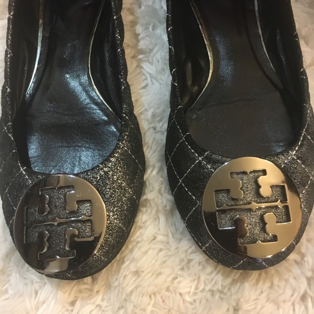 Tory Burch quilted glitter black/silver flats - Picture 2 of 8